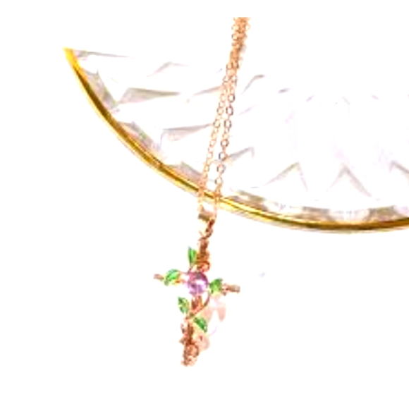 Beautiful   Cross and 18 inch chain included gorgeous - Picture 5 of 6